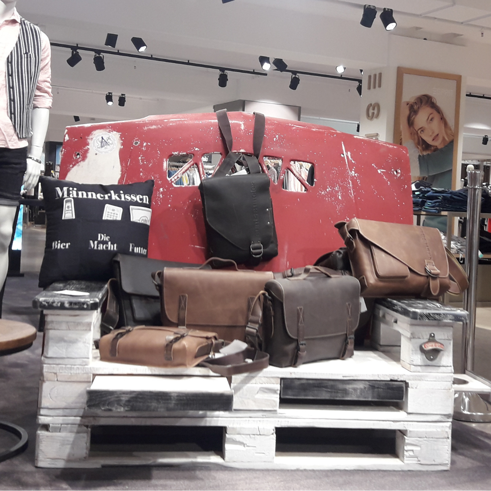 Manta Couch - Signiertes Einzelstück